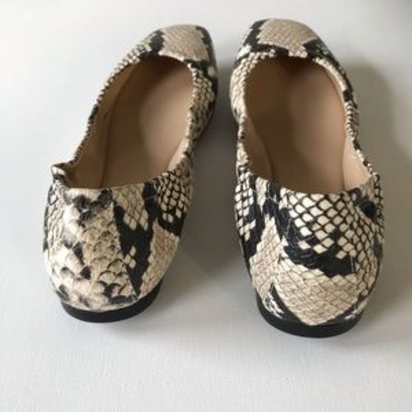 Vince Camuto Brindin Leather Ballet Flats - Picture 2 of 5